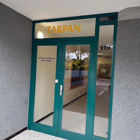 Διαμέρισμα Ponant Avec Parking Climatise *